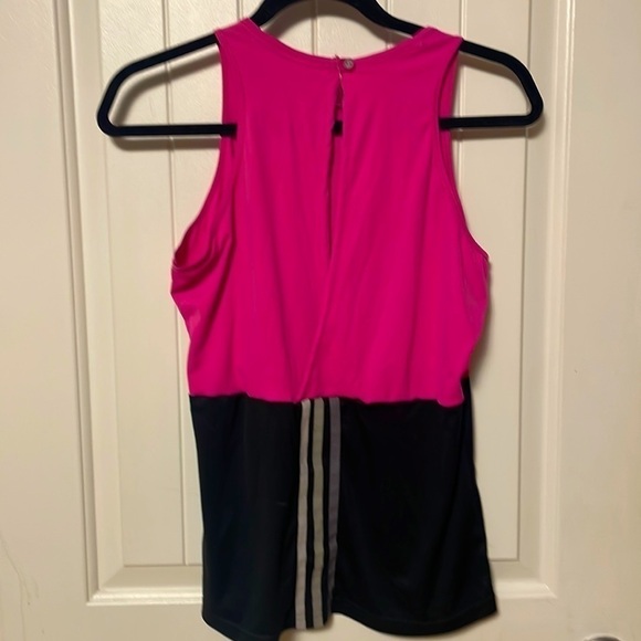 ADIDAS AKTIVE AGAINST CANCER Running Size Medium Shirt - Picture 3 of 5